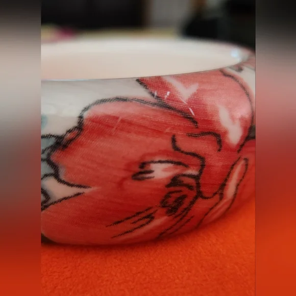 Vintage CHUNKY Thick Flower Design PLASTIC LUCITE BANGLE Bracelet White COLORFUL - Picture 3 of 4